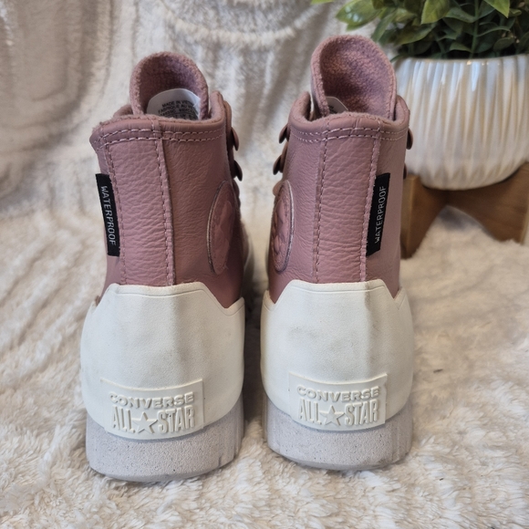 Converse Chuck Taylor All Star Lugged 2.0 Sneakers Pink Waterproof Women’s Sz 6 - Picture 11 of 16